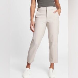 Athleta Beige Stellar Straight Crop Pant Sz 18 NWT